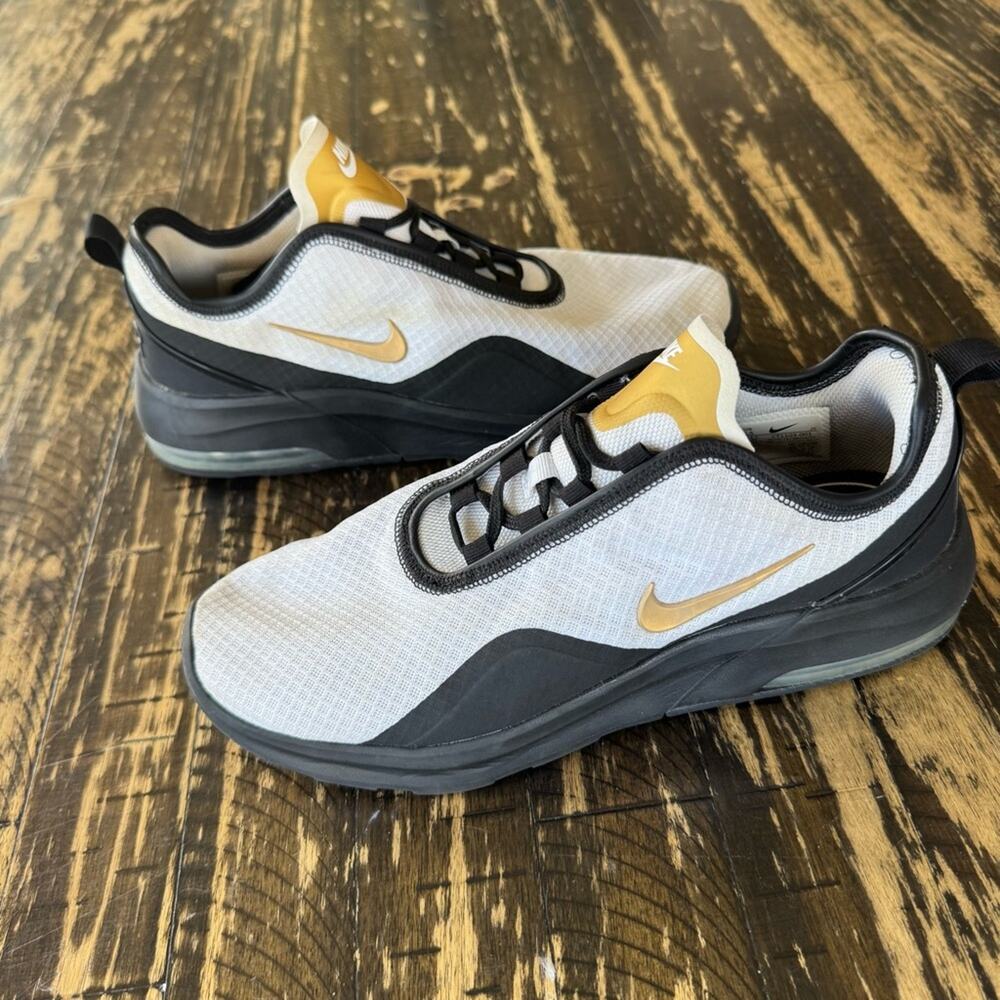 NIKE - Motion Black & Gold Sneakers – Men’s 8.5 / Women’s 10 (AUTHENTIC)